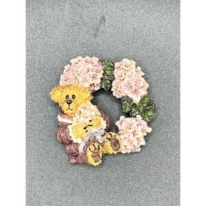 Boyds Bear 2000 Bear Wreath Pin Brooch Pink Hydrangeas Bow Fashion Vtg Women